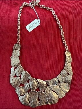 Park Lane NWT Hammered Rose Gold Statement Necklace